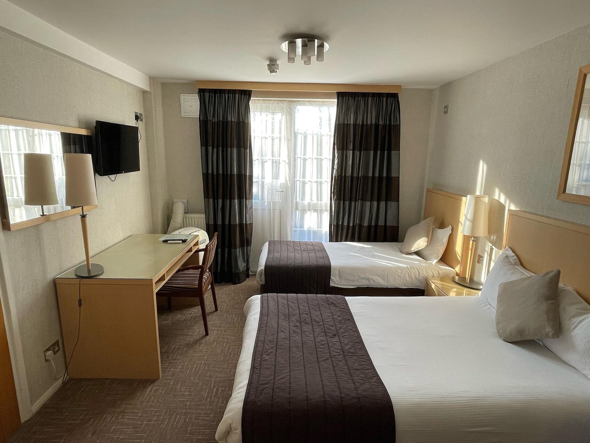 Best Western Homestead Court Hotel 웰린가든시티 외부 사진