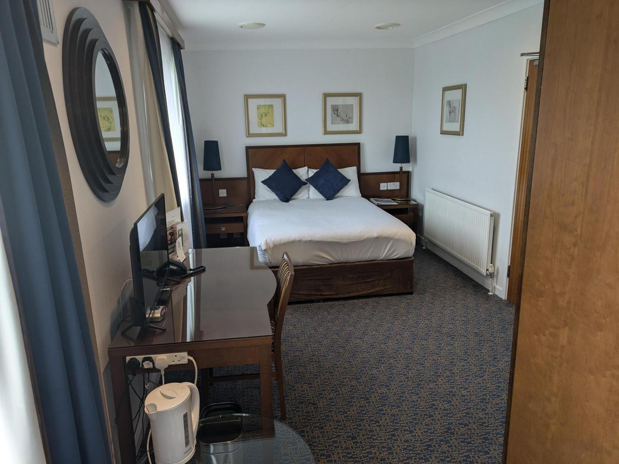 Best Western Homestead Court Hotel 웰린가든시티 외부 사진